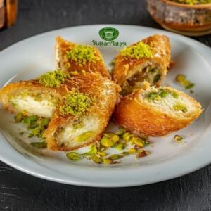 Kaymaklı Fıstıklı Burma Tabağı