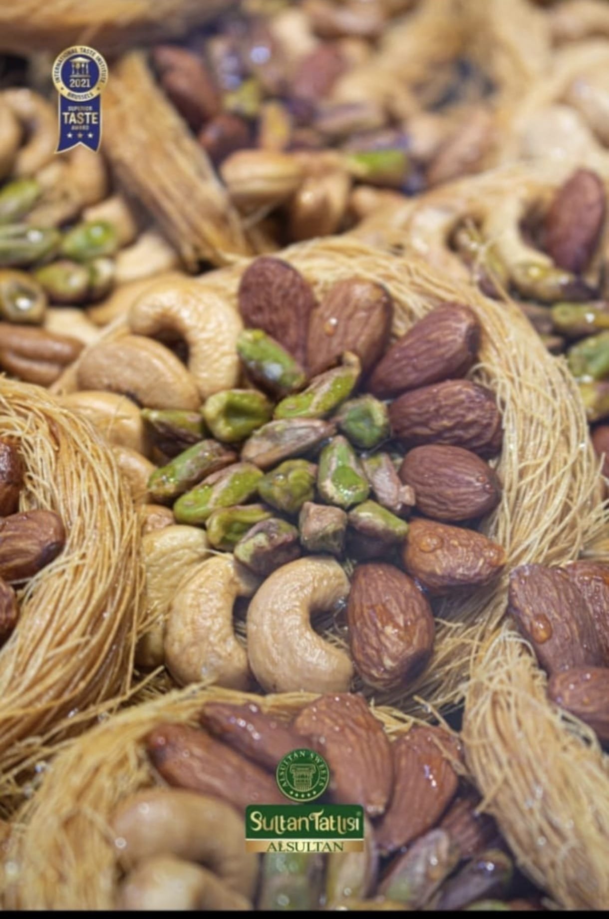 تاج الملك بالمكسرات